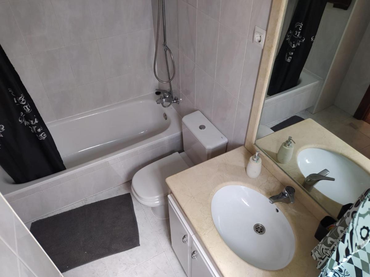 Duplex Amplio,Parking Wifi, 2 Terrazas, Bien Conectado Con Playas, Zona Segura Daire Vigo Dış mekan fotoğraf